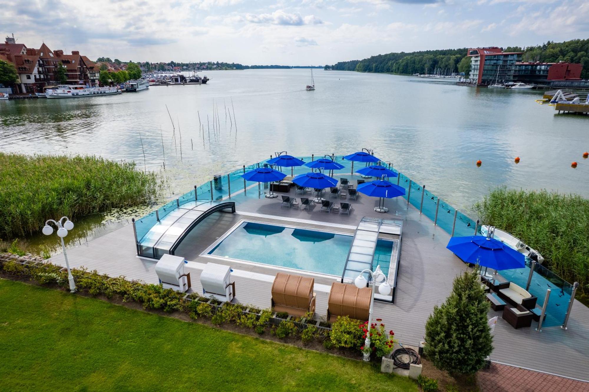 Villa Le Lux Mikołajki Esterno foto